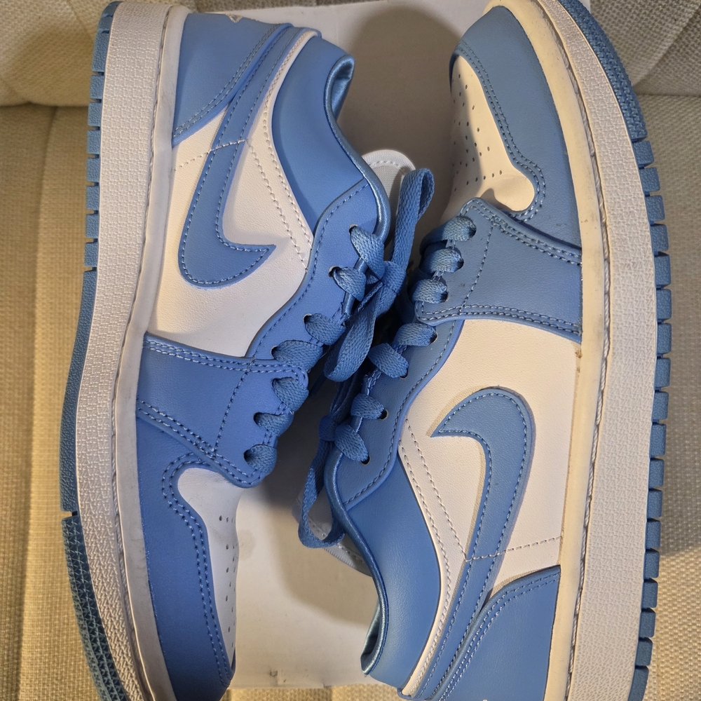 Women's Jordan Sneakers in University Blue / White